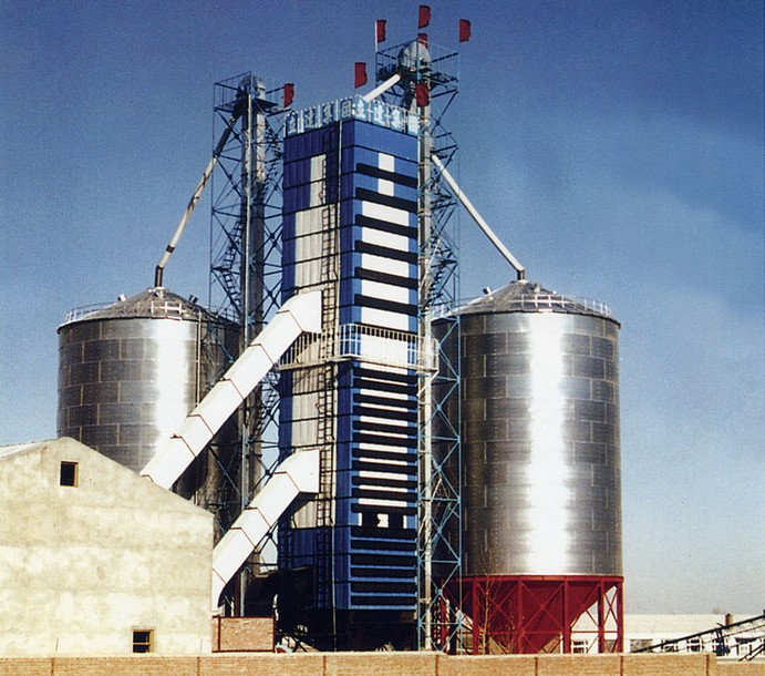 萬(wàn)谷機(jī)械小型糧食干燥機(jī)